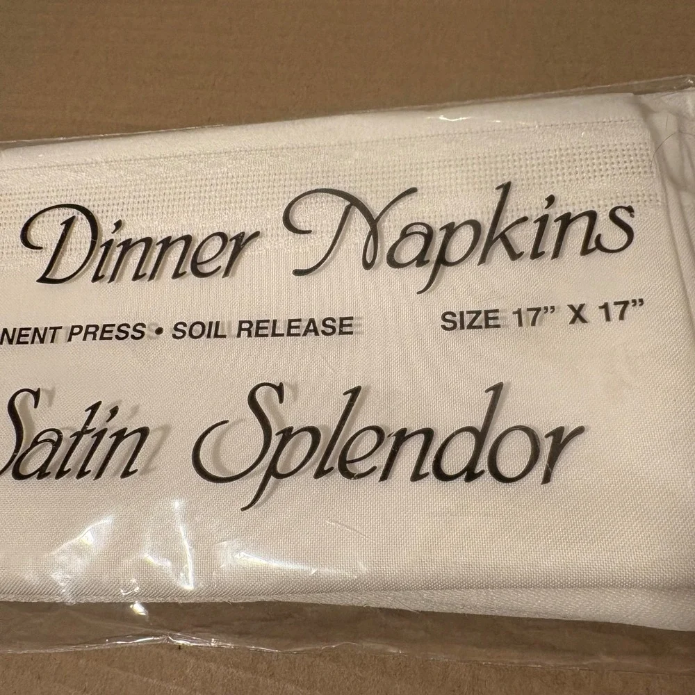 Bardwil Linens New Satin Splendor 4 Dinner‎ Napkins Cream Permanent Press 17x17